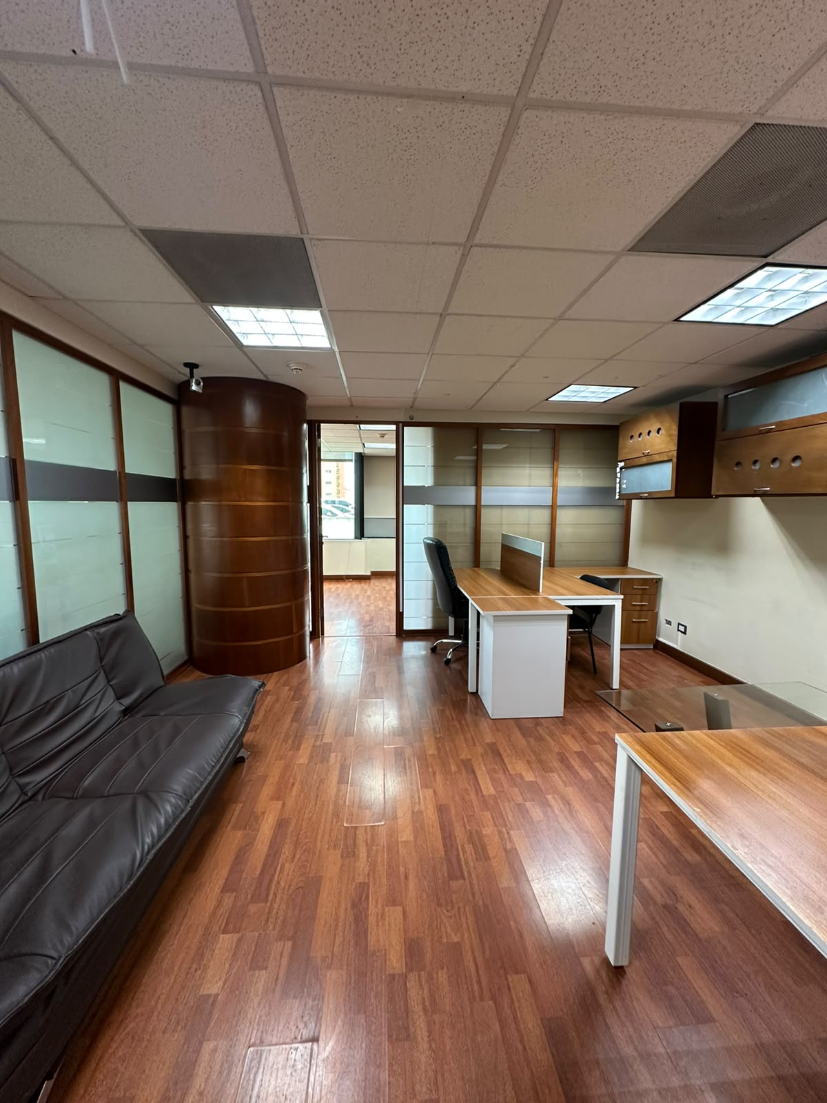 Oficina En Alquiler Europlaza Torre 4 Zona 14 165 M² Melissa Jimenez Alquileres (11)
