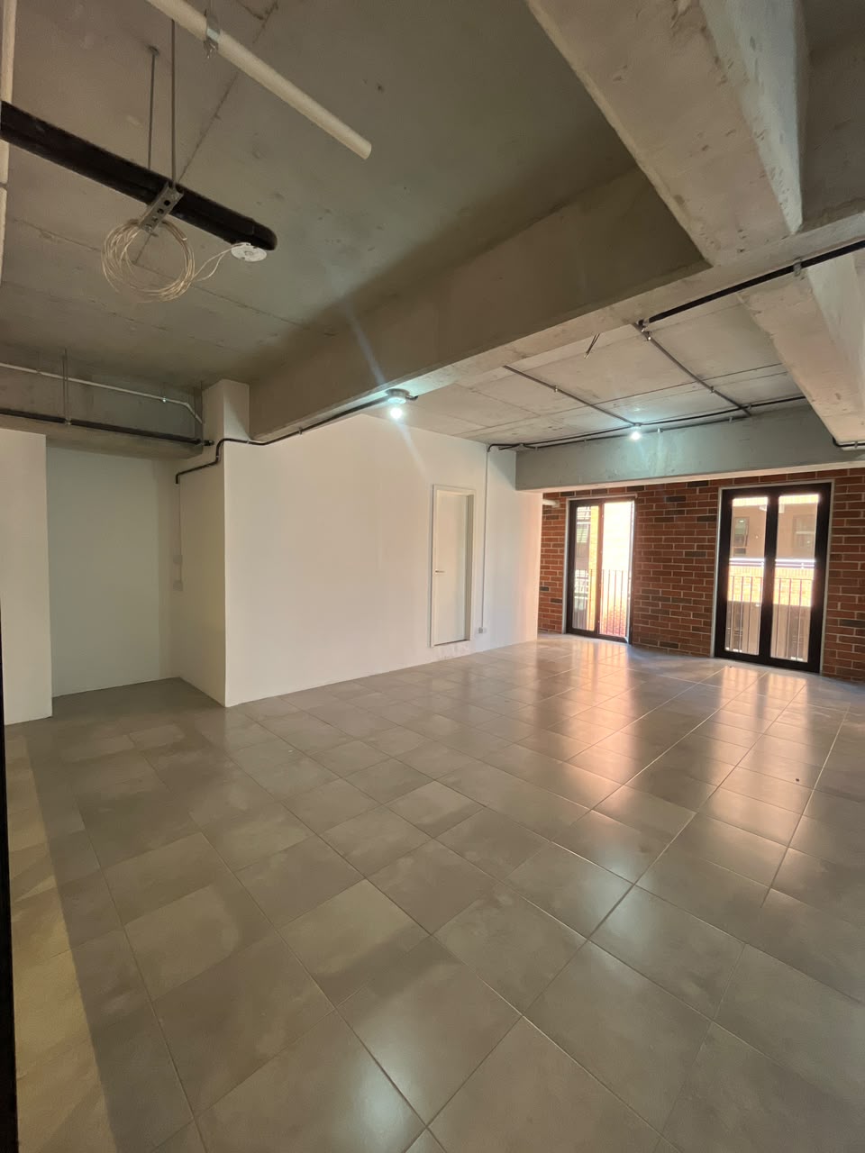 Oficina En Renta Airali Zona 10 Nivel 8 Melissa Jimenez Bienes Raices Gt Propiedades En Alquiler Guatemala (8)